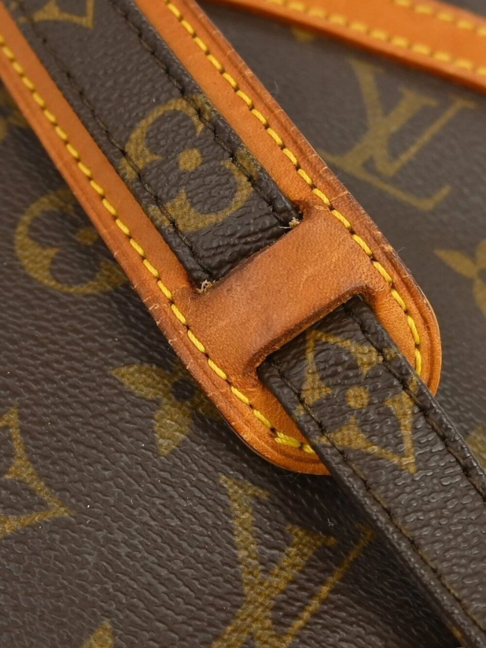 LOUIS VUITTON DANUBE CROSSBODY SHOULDER BAG - Picture 7 of 15